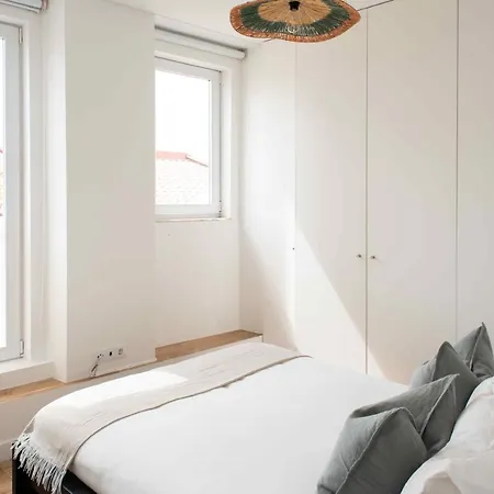 Carlos Ii - Stylish 2 Bedroom In Lapa Lisbon