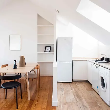Carlos Ii - Stylish 2 Bedroom In Lapa Lissabon